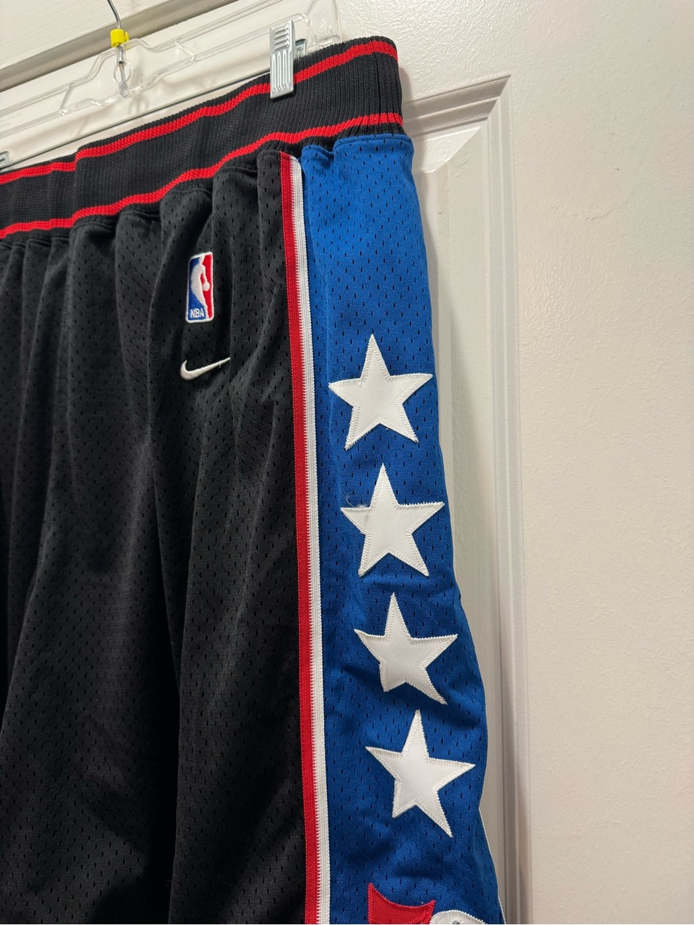 Vintage 90s Nike Team Sports Philadelphia 76ers 1977 Basketball NBA Shorts - Picture 3 of 6